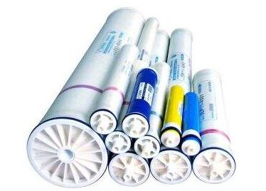 匯通ro反滲透膜為匯通公司生產的全列係反滲透RO膜元件，包括有ULP\LP\XLP\FR等列係列膜元件