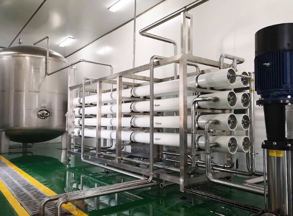 製藥工業的純化水設備跟普通的91视频香蕉有什麽區別？